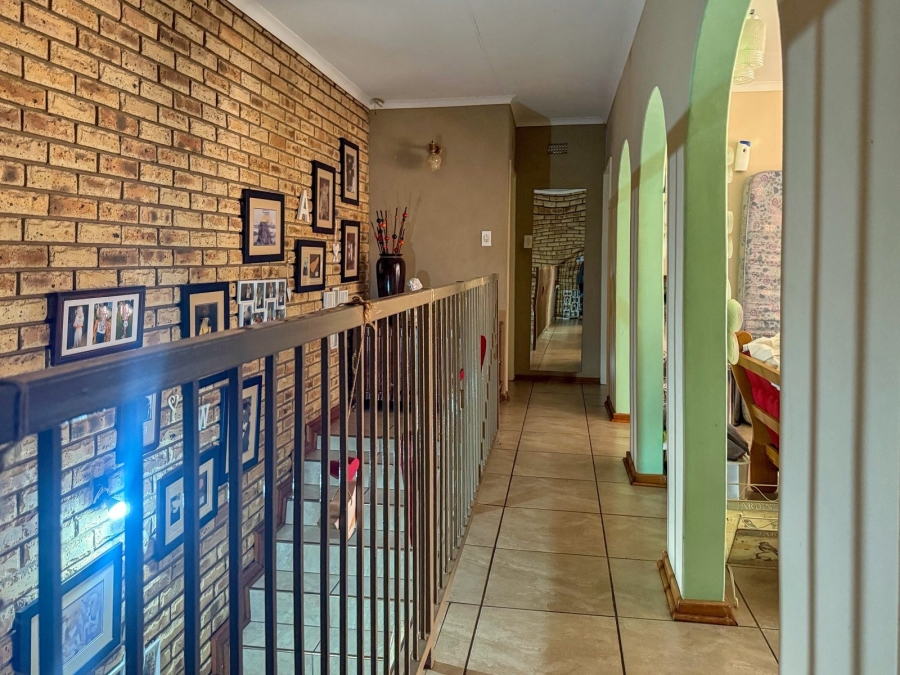 4 Bedroom Property for Sale in Wilgeboom A H North West